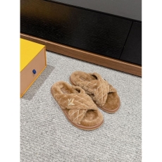 Louis Vuitton Slippers